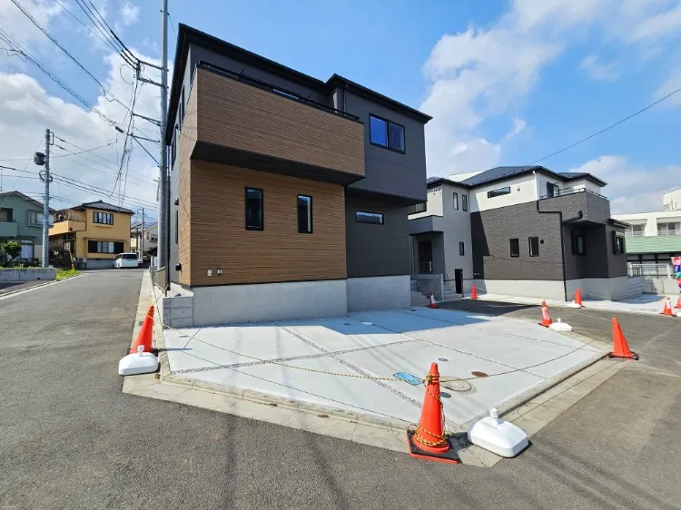 秦野市第3戸川 1号棟