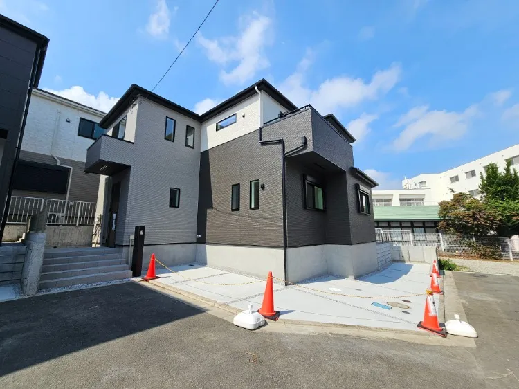 秦野市第3戸川 2号棟
